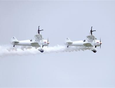 飛機特技表演