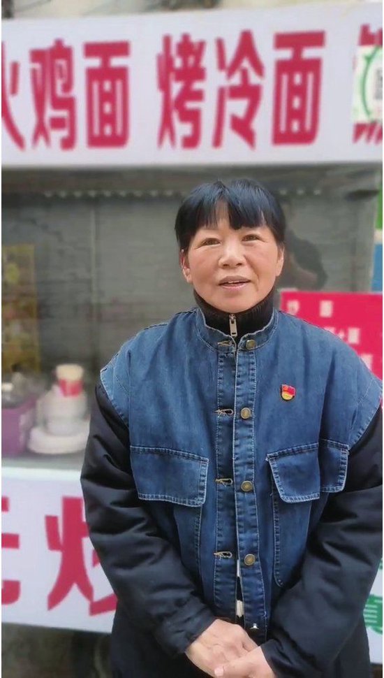 卖“3元炒面”的胡静静