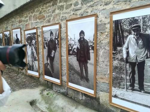 參觀小鎮攝影展