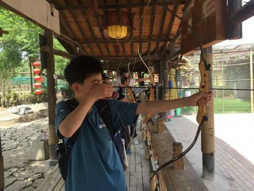 “軍事訓(xùn)練”