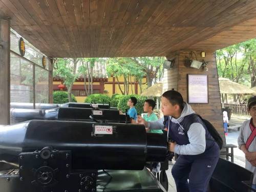 “軍事訓(xùn)練”