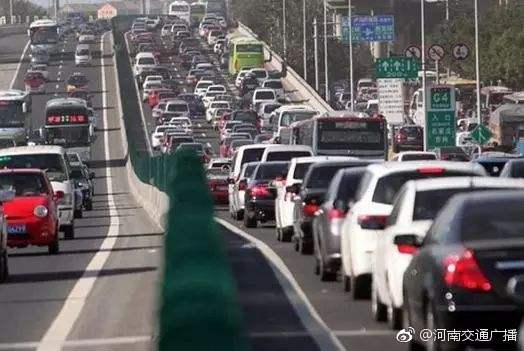郑州交警发布元旦假期出行提示   这一时段车流量相对较大