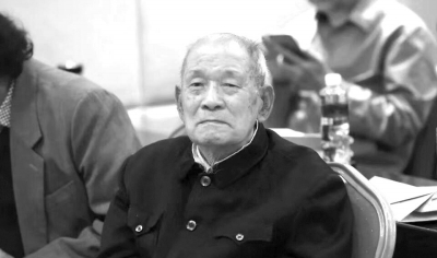 2016年4月,王冠君板胡艺术研讨会在郑州举行。挚友摄影