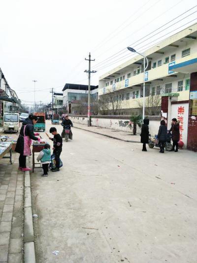 道路下是已經改造過的排水管網