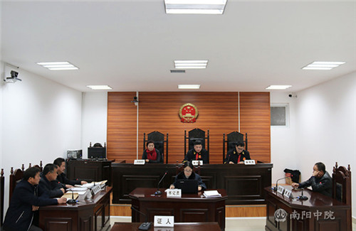 南召法院:院长开庭审理涉农案并当庭调解_南阳