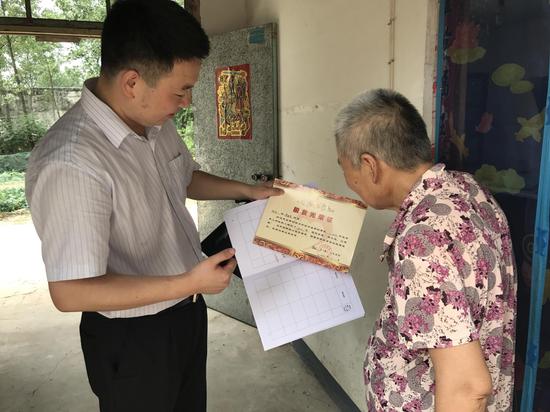 信阳农业人口_心系洪水灾区 信阳媒体人和企业向受灾地区广献爱心(2)