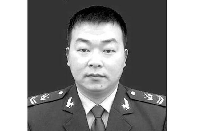 河南籍救火烈士李道洲追悼会:失火小区业主送别英雄