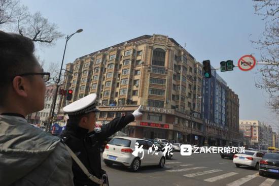 车没停稳先鸣笛揽客