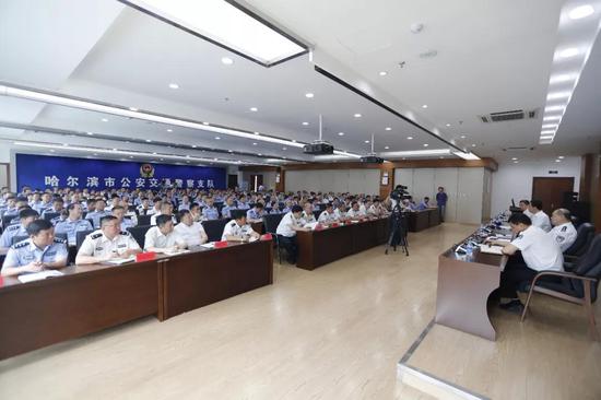 哈尔滨疯狂大货车背后的保护伞是咋被拔掉