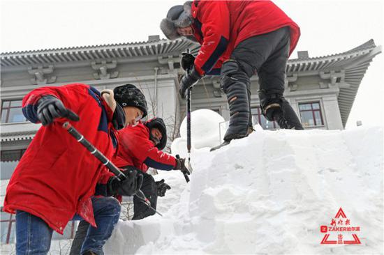 齐齐哈尔大学《丝绸古韵——明月千里寄相思》