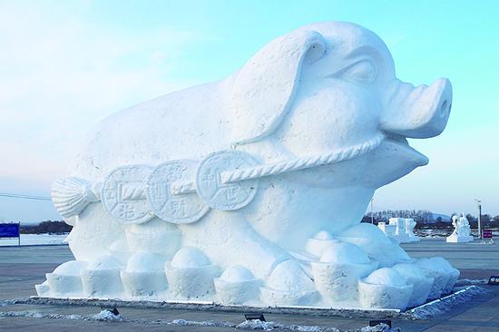 五大连池的巨型雪猪（图片由张淼提供）