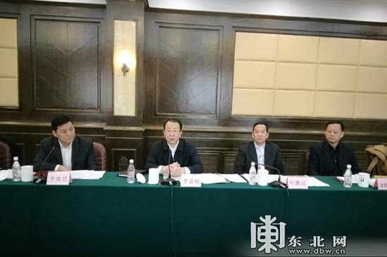 李显刚参加吉林省人大来我省进行营商环境立法调研座谈会。