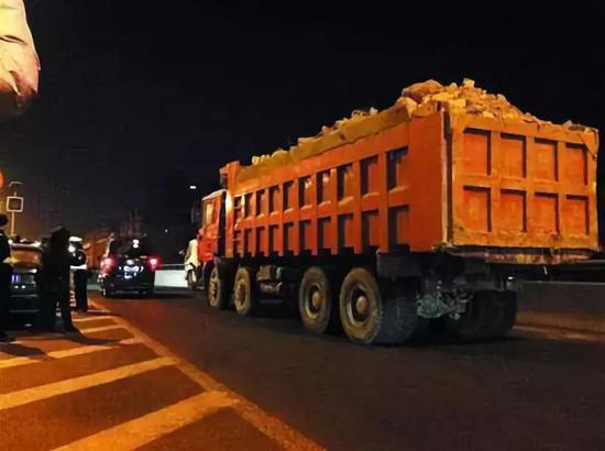 哈尔滨疯狂大货车背后的保护伞是咋被拔掉