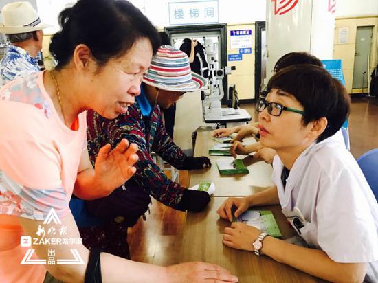 哈市6岁男孩一测视力400度 散瞳后又不近视了