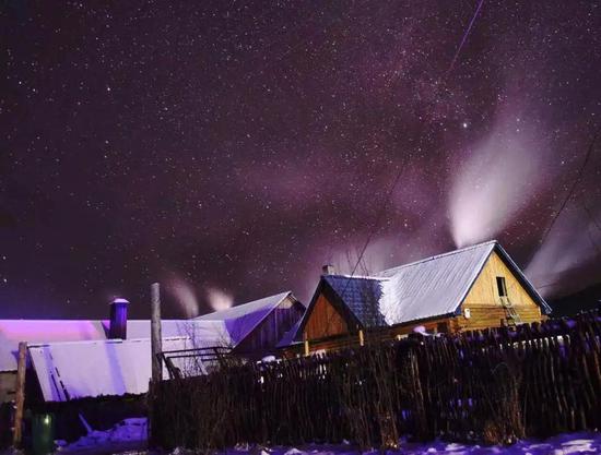 冰凝雪落,天地银装素裹