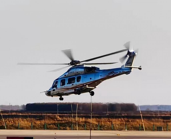 接受考驗飛向藍天！AC352 直升機局方專項審定試飛開始