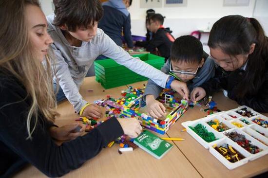 英孚海外游学:过百名中国学生赴伦敦参加暑期