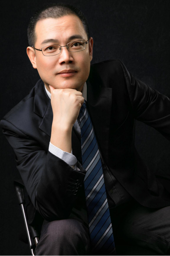 万维老总是谁_我是谁我在哪图片(2)