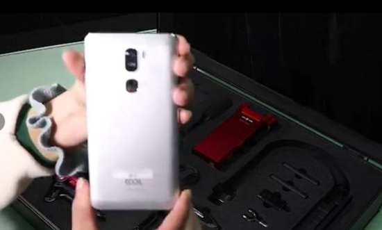 直播需要两个手机 2tZw-fyeqcac1797651.png