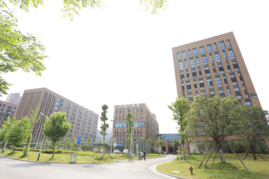 华瑞IT教育---互联网时代的引领者