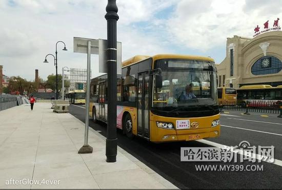 哈尔滨机场大巴移至哈站北广场 附新增加的公交线路_新浪黑龙江_新浪网