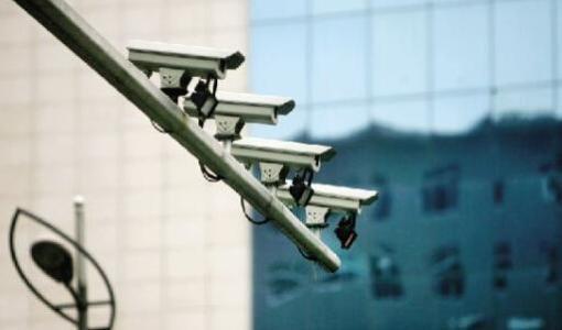 哈尔滨电子眼24小时抓拍 一货车9次闯限行扣2