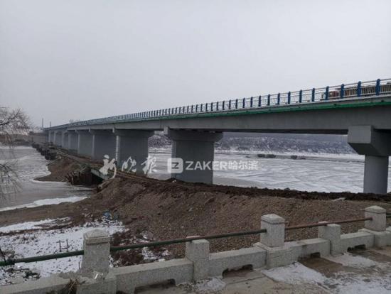 哈尔滨依兰牡丹江大桥通车 全长625米设计时速60公里