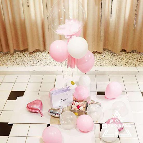 七夕玫瑰涨价7成 网红“惊喜盒子”鲜花成爆款