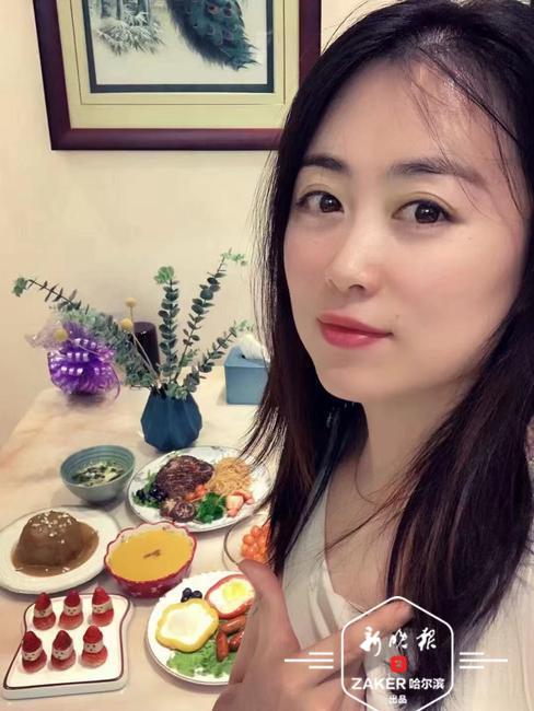 杨九月和她制作的美食 ↑
