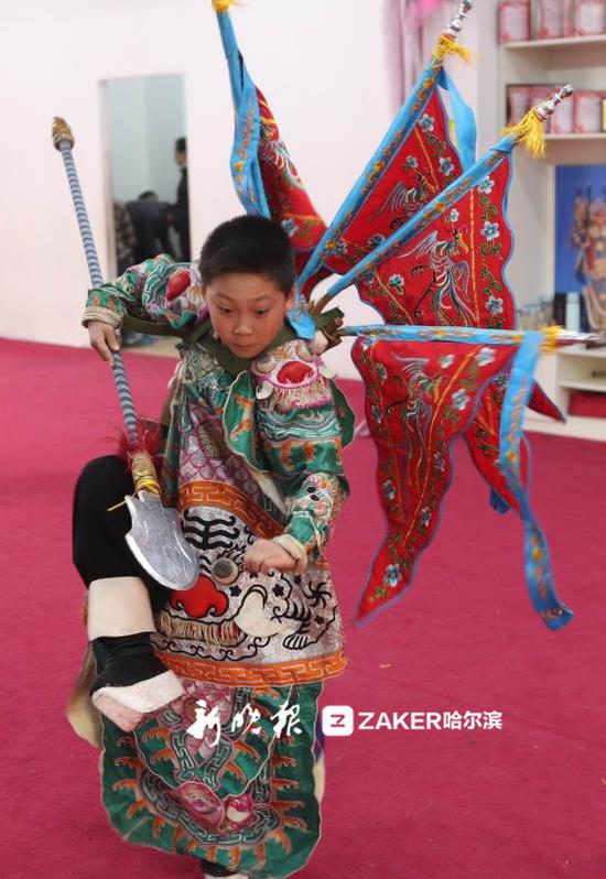 现代八大京剧名段欣赏,现代八大京剧名段欣赏大全