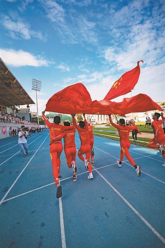 “消防奥运会”明开赛 10名龙江姑娘出战