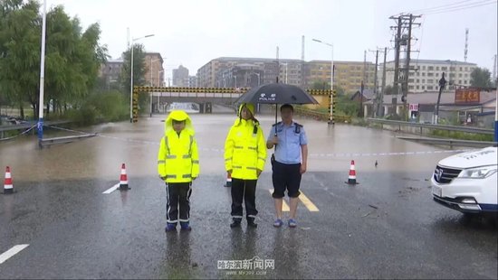 【迎战强降雨】尚志交警、城管联动，应对雨情保畅通