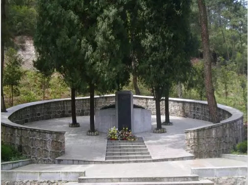 假公济私济意思 1ek7-hukwxnv9254932.jpg