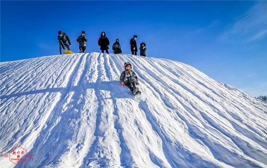 齐齐哈尔讷河市雨亭公园冰雪游园会