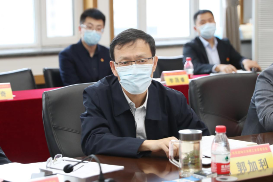 哈理工党委副书记郭加利与青年团员代表座谈交流