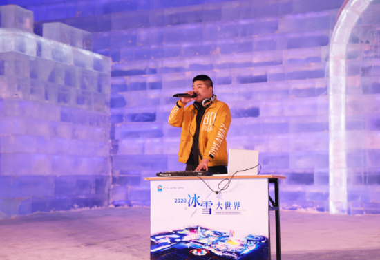 摄影:简约如意