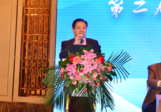华医学会血管外科学组主任委员陈?#21307;?#25480;致辞