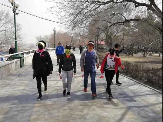 南岗区中小学生综合实践学校徒步大赛