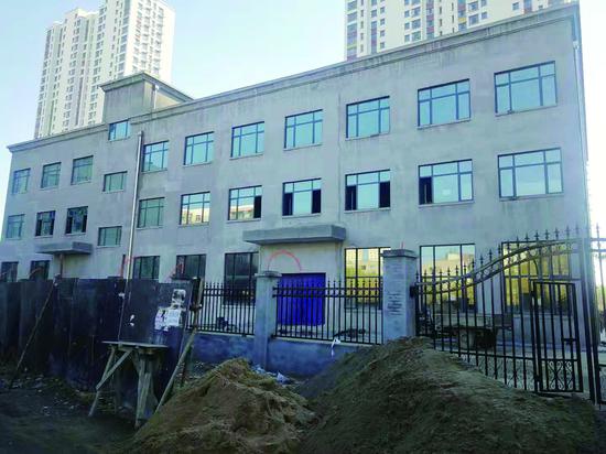 三层楼的违建
