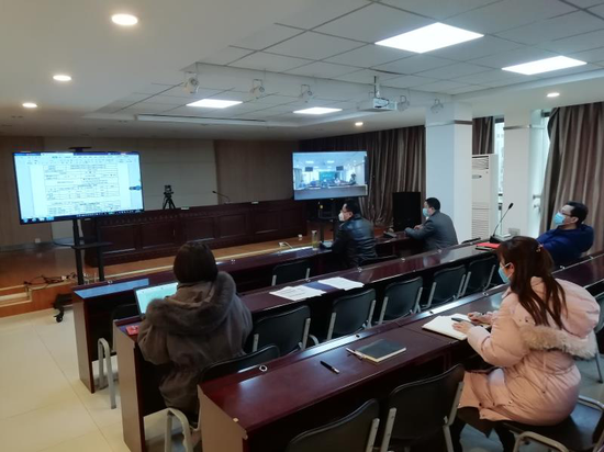 邮储银行安徽省淮南市分行召开远程贷审会,争分夺秒审批贷款。