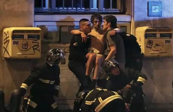 黑色星期五 巴黎成了死亡的地狱