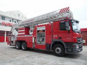哈尔滨市消防救援添利器 登高平台消防车亮相