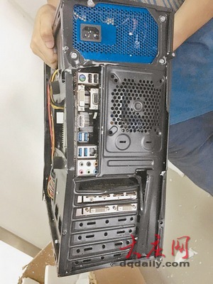 大庆快捷快递被指暴力运输 邮寄电脑摔稀碎