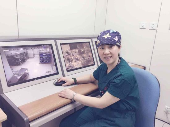 哈市五院甄鑫刚、关志敏获哈市最美医生最