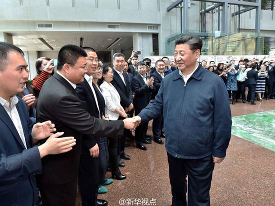 习近平:创新要以企业为主体、市场为导向、政府搭平台