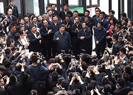 习近平:创新要以企业为主体、市场为导向、政府搭平台