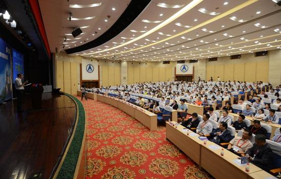 2016中华医学会胸心血管外科青年医师论坛在