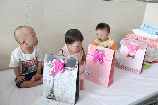 哈市儿童医院精心救治先心病患儿 福利院三个