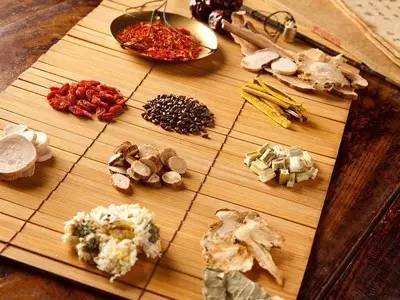 【新浪医讯】误信偏方丢性命--哈医大四院专家