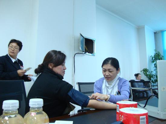 助力健康龙江 哈市一院深入企业送医上门--普外